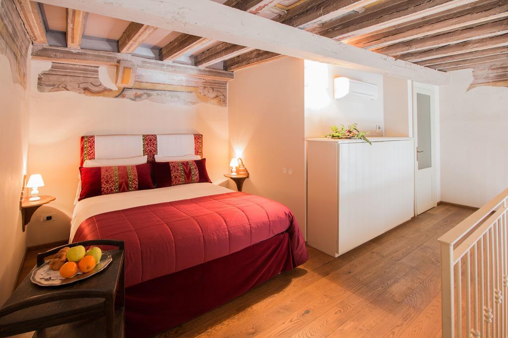 Palazzo Castiglioni Luxury Suite And Rooms Μάντοβα Εξωτερικό φωτογραφία